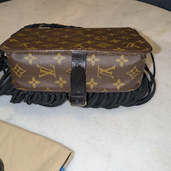 Louis Vuitton Monogram Brown Crossbody with Black Fringe - Picture 5 of 8